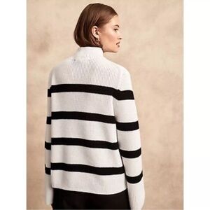 Banana Republic washable merino wool blend black white striped sweater size XL